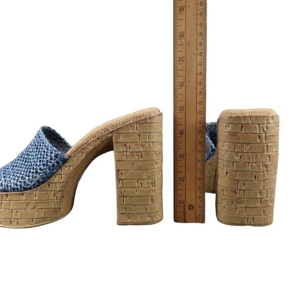 Soda Shoes Womens 8.5 Sandals Platform Block Heel Slide Woven 90s Y2k Going Out - Picture 6 of 13